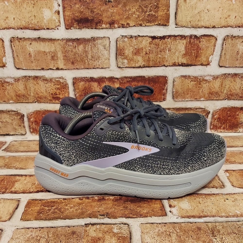 Pre-owned 2024 Brooks Ghost Max 2 - Picture 3 of 11
